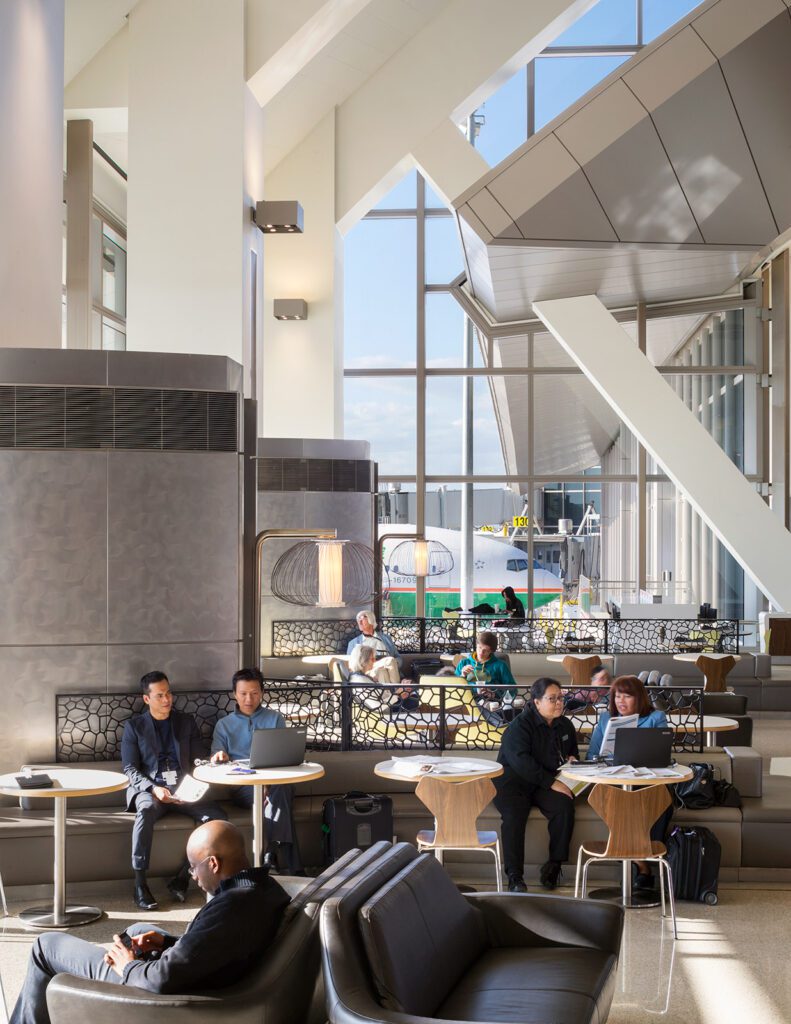 Tom Bradley International Terminal At Lax Fentress Architects