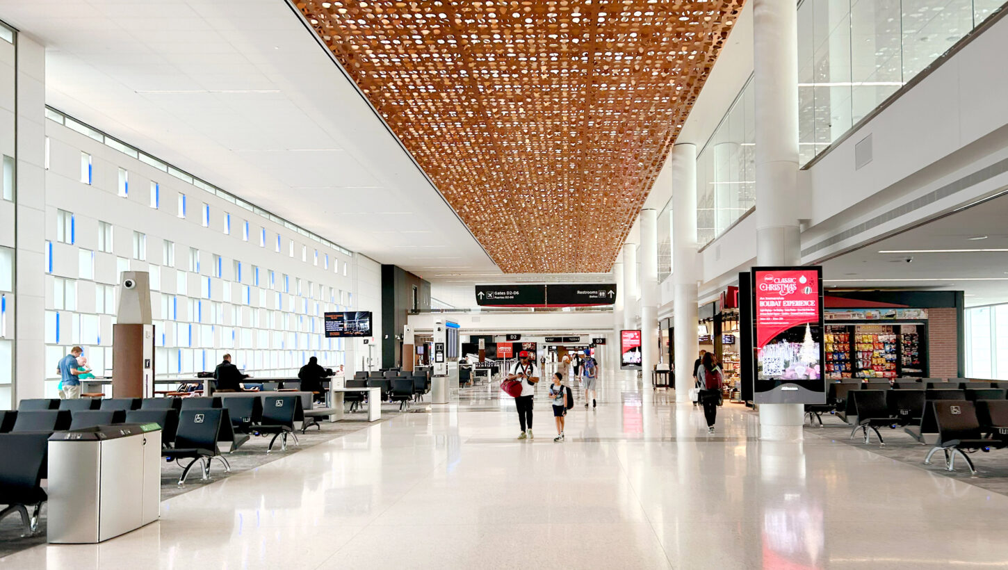 IAH Mickey Leland International Terminal Image